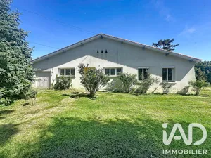 Maison de campagne à Plaine-et-Vallées (79100)