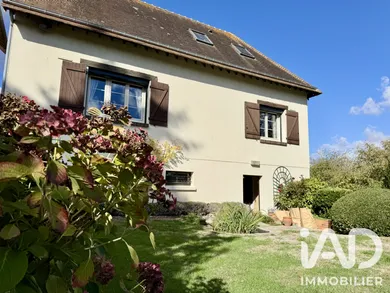 Maison de ville à Châteauneuf-en-Thymerais (28170)