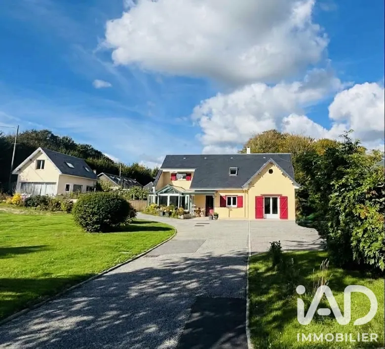 Maison 6 pièces 230 m² · à Criquetot-l'Esneval · 230 m² · 496 000 €
