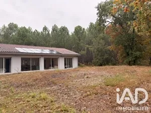 Maison de village à Trensacq (40630)