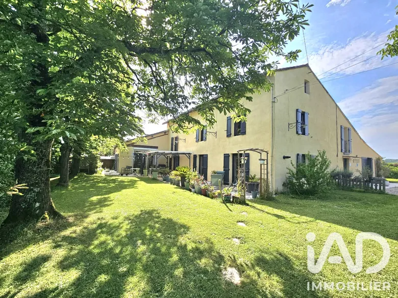 Maison 6 pièces 396 m² · à Senouillac · 396 m² · 640 000 €