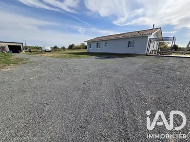 Maison de campagne à Valeyrac (33340)