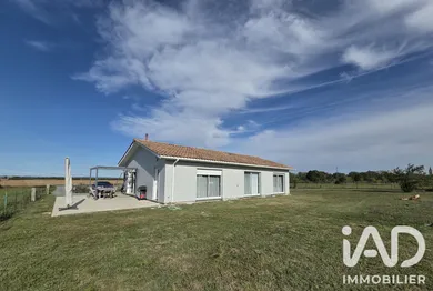 Maison de campagne à Valeyrac (33340)
