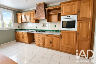 House in Laval (53000)