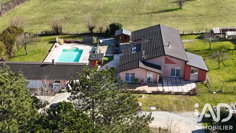 Maison 11 pièces 232 m² · à Vieilley · 232 m² · 430 000 €