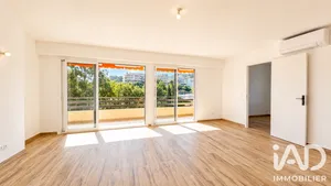 Apartment in Cavalaire-sur-Mer (83240)