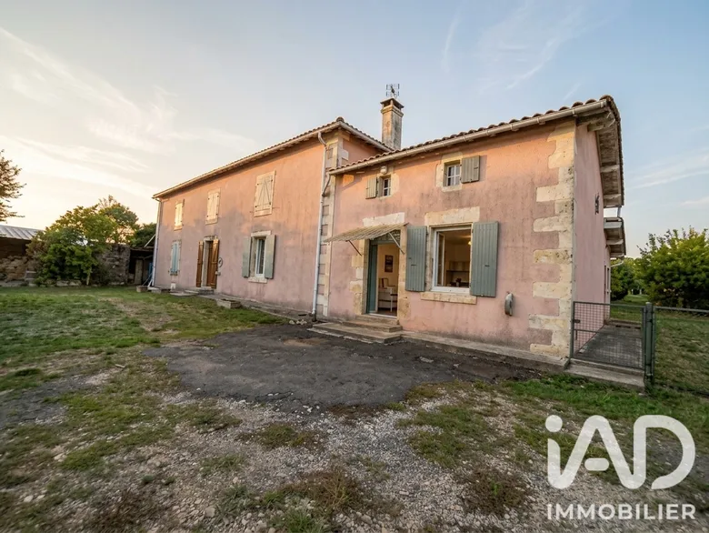 Maison 5 pièces 175 m² · à Exoudun · 175 m² · 176 500 €