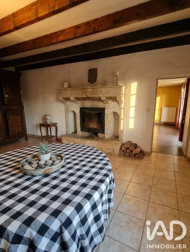 Maison de campagne à Exoudun (79800)