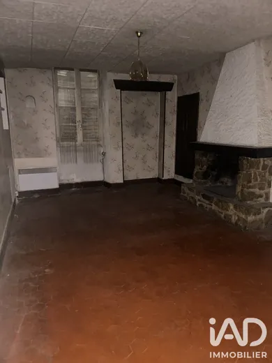 Immeuble à Pélissanne (13330)