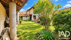 Townhouse in Saint-Martin-la-Pallu (86380)
