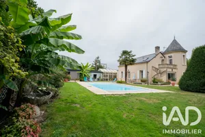 Demeure à DOUE EN ANJOU (49700)