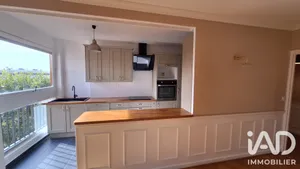 Apartment in Le Chesnay (78150)