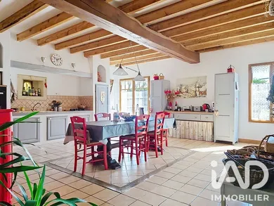 Maison de campagne à Castillon-la-Bataille (33350)