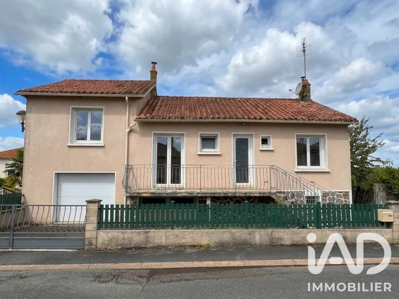 Maison 4 pièces 84 m² · à Antigny · 84 m² · 115 000 €