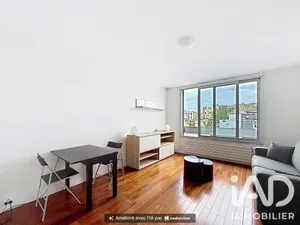 Apartment in Paris (75018)