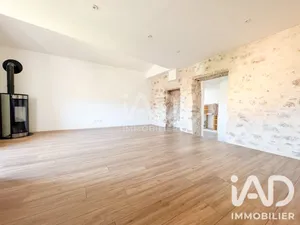 Apartment in Saint-Affrique (12400)