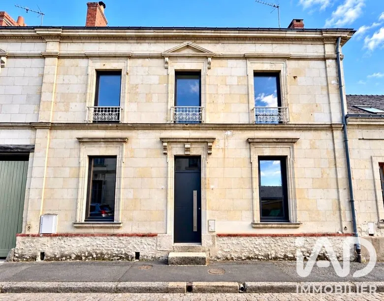 Maison 6 pièces 155 m² · à Longué-Jumelles · 155 m² · 344 000 €