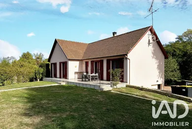 Pavillon à Le Gué-de-Longroi (28700)