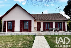 Detached house in Le Gué-de-Longroi (28700)