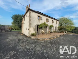 Maison de campagne à Gourgé (79200)