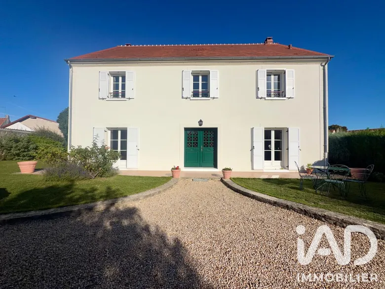 Maison 7 pièces 280 m² · à Saint-Soupplets · 280 m² · 550 000 €