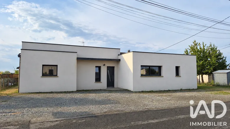 Maison 5 pièces 110 m² · à Beaufort-en-Anjou · 110 m² · 230 000 €