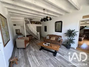 House in Tralaigues (63380)