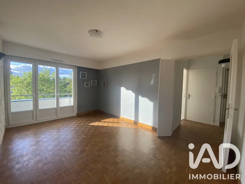 Appartement 3 pièces 63 m² · à Saint-Fargeau-Ponthierry · 62,7 m² · 159 000 €