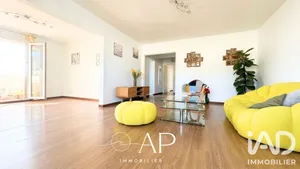Apartment in Toulon (83000)