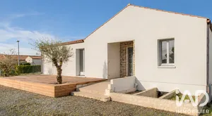 Maison traditionnelle à Saint-Rogatien (17220)