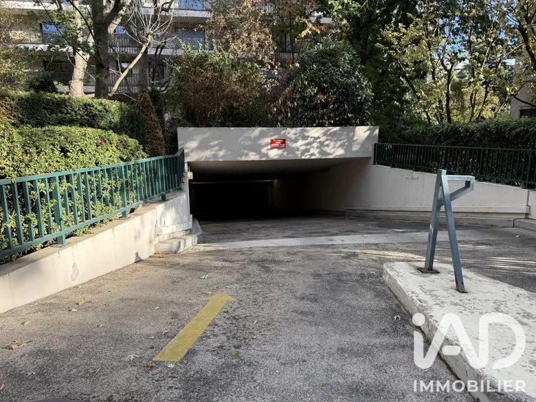 Parking 15 m² · à Paris · 15 m² · 38 000 €
