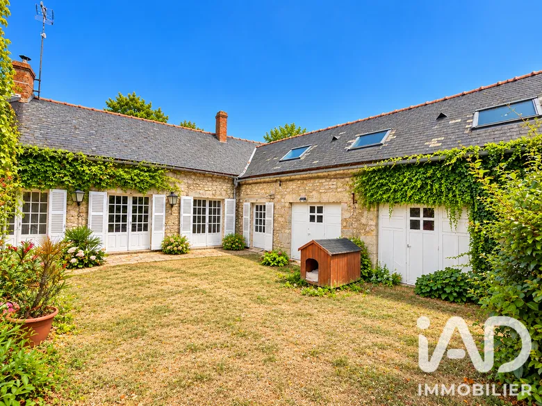 Maison 7 pièces 218 m² · à Guilleville · 218 m² · 229 000 €