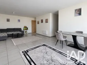 House in Sarry (51520)