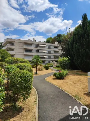 Apartment in Bougival (78380)