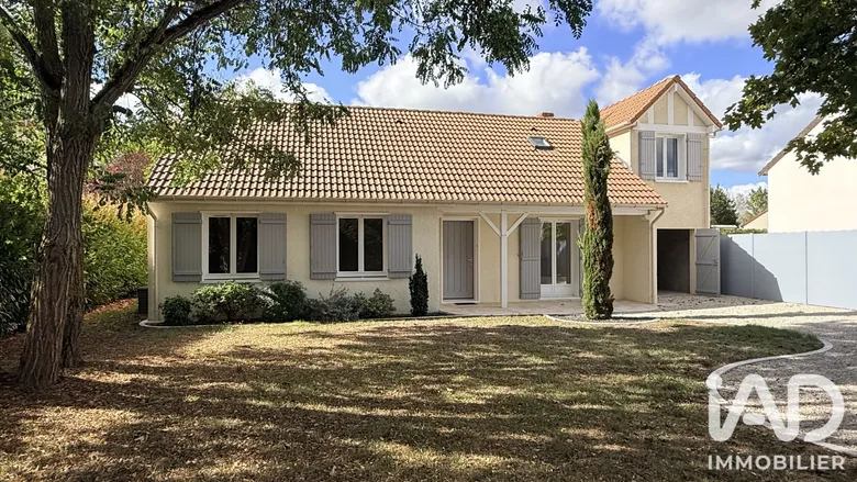 Maison 6 pièces 137 m² · à La Chapelle-Saint-Mesmin · 137 m² · 370 000 €