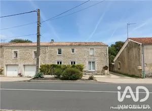 Maison à Saint-Aubin-de-Blaye (33820)