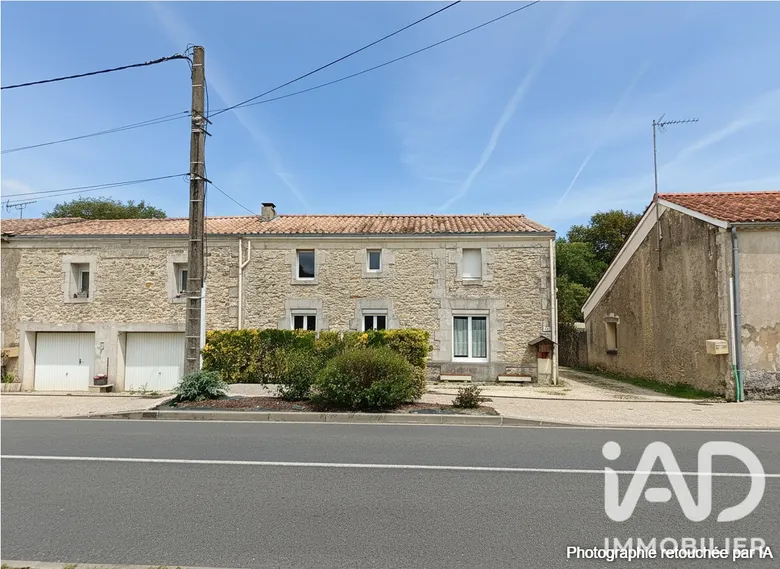 Maison 5 pièces 155 m² · à Saint-Aubin-de-Blaye · 155 m² · 285 000 €
