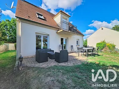 Maison à Saint-Fargeau-Ponthierry (77310)
