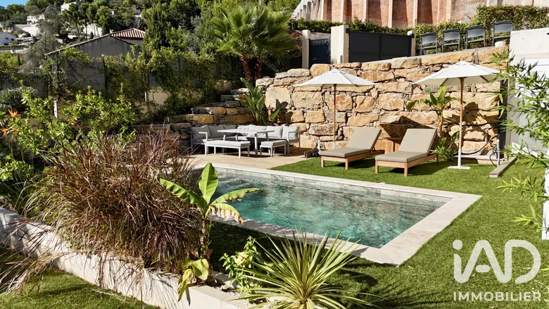 Maison 6 pièces 169 m² · à La Valette-du-Var · 169 m² · 889 000 €