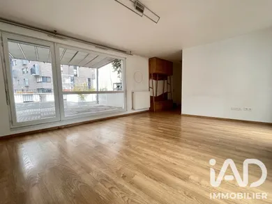 Apartment in Saint-Ouen-sur-Seine (93400)