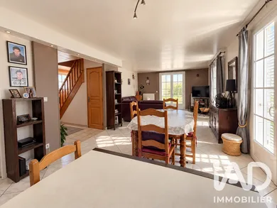 Maison traditionnelle à Grandpuits-Bailly-Carrois (77720)