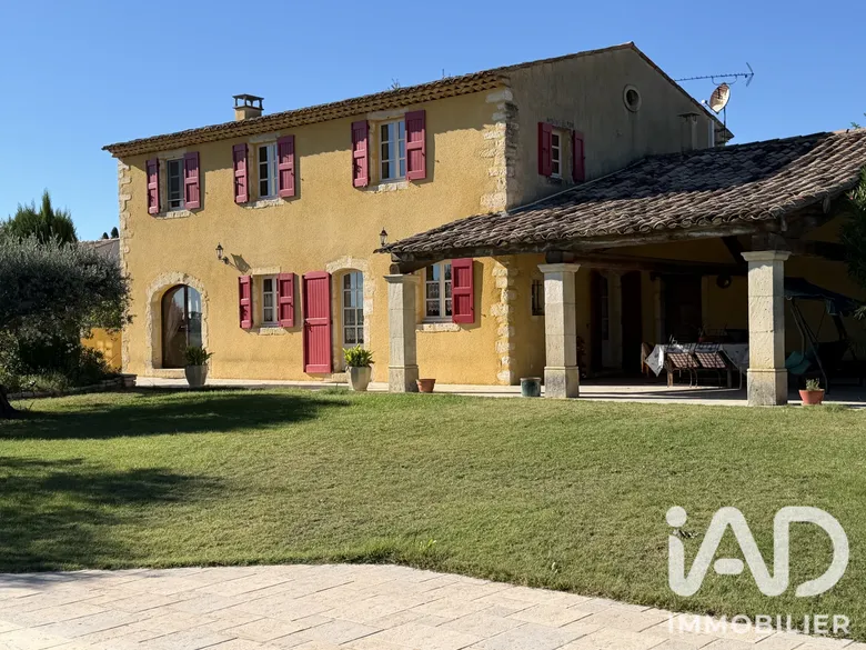 Maison 7 pièces 198 m² · à Pierrevert · 198 m² · 680 000 €
