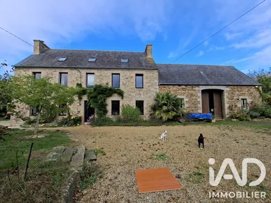 Maison de campagne à Kermaria-Sulard (22450)