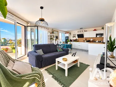 Apartment in Colombes (92700)