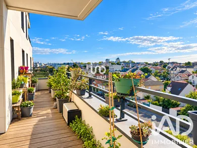 Apartment in Colombes (92700)