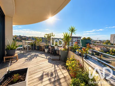 Apartment in Colombes (92700)
