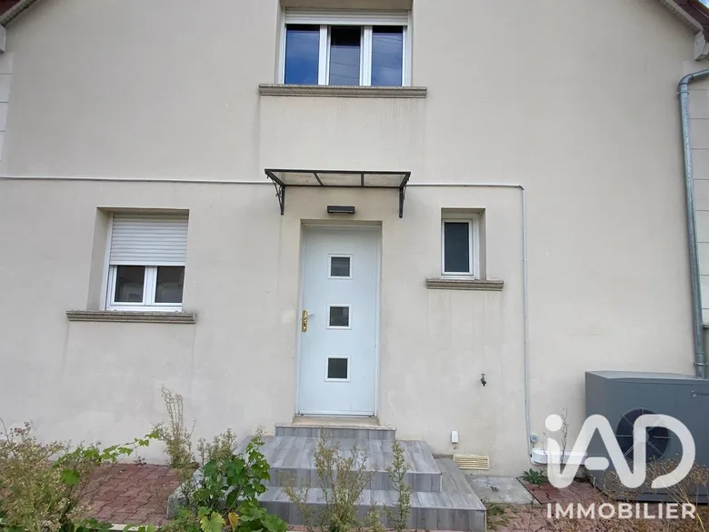 Maison 5 pièces 104 m² · à Saint-Jean-de-la-Ruelle · 104 m² · 195 000 €