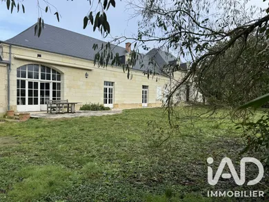 Demeure à La Chapelle-sur-Loire (37140)