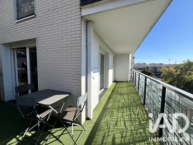 Appartement à Saint-Ouen-sur-Seine (93400)