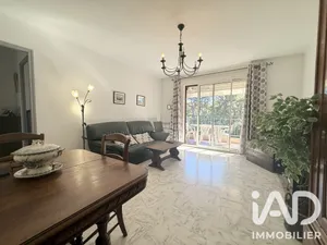 Apartment in Sanary-sur-Mer (83110)